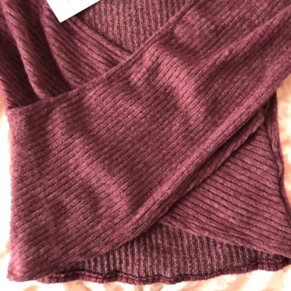 Knit Crop Fashion Nova Long Sleeve NWT - Picture 3 of 4